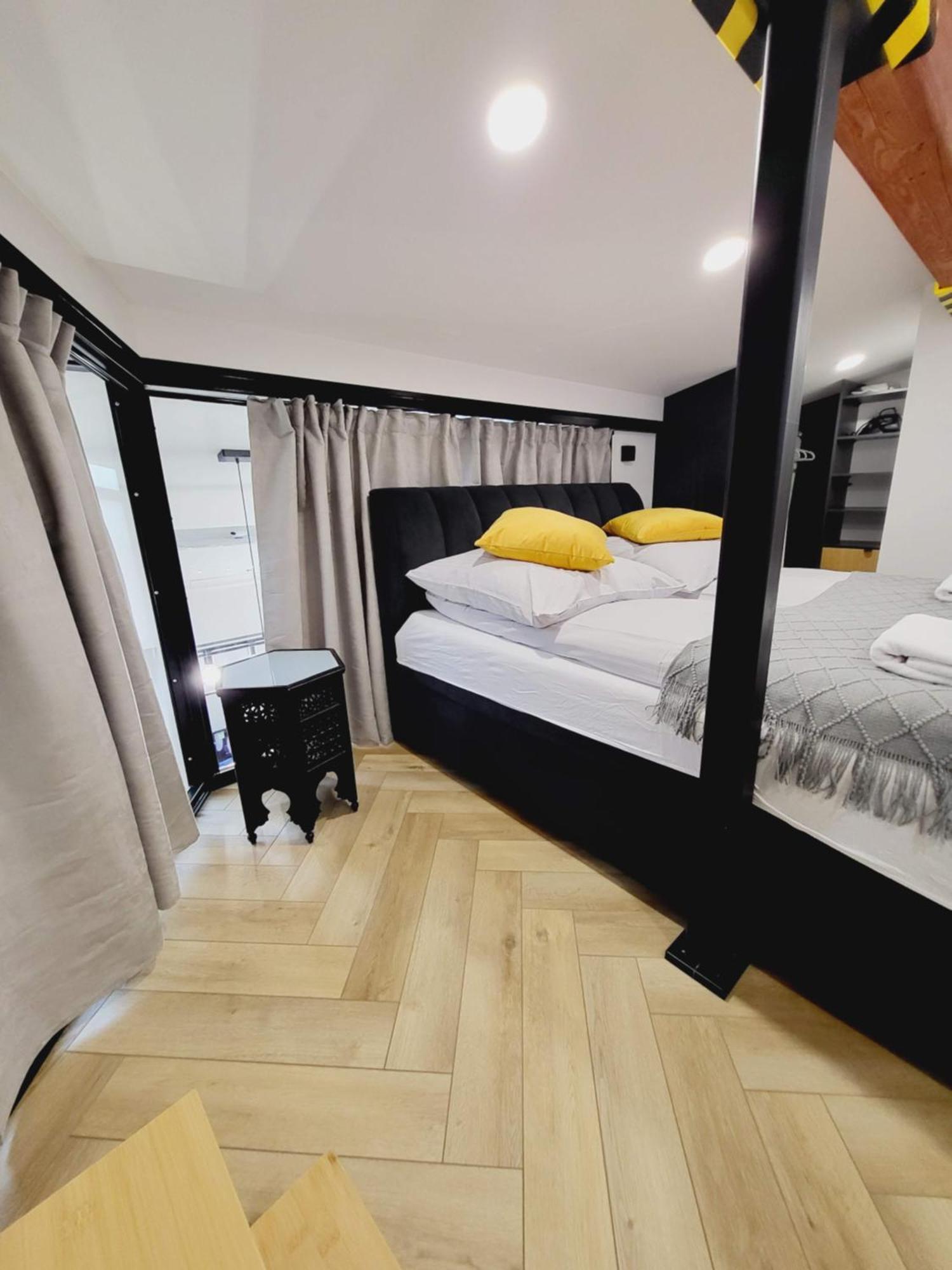 Old Town Apartment, Starowislna Cracovia Esterno foto